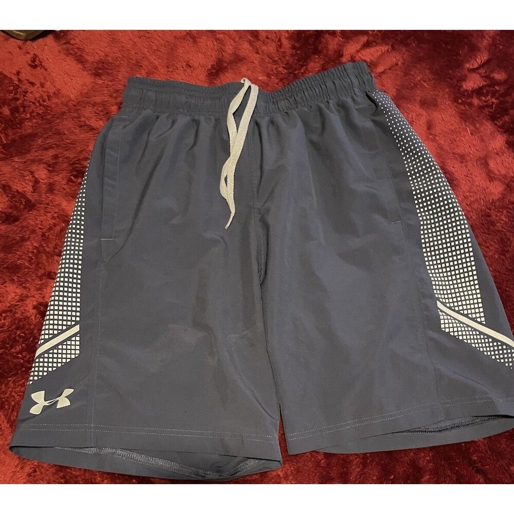 Mens Small Under Armour Gym Shorts in Cobalt Blue / Silver
